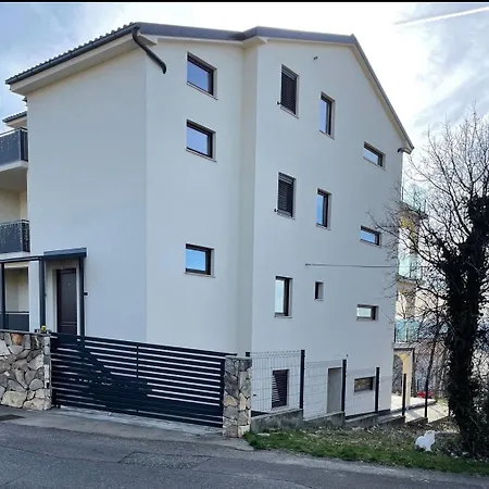 Apartment Sara